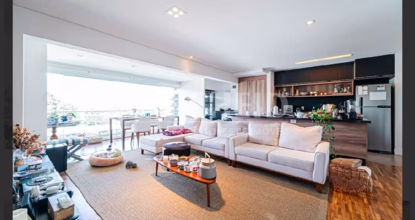 Apartamento à venda no Brooklin com Piscina e Ar Condicionado 2 suítes e 2 vagas de garagem!