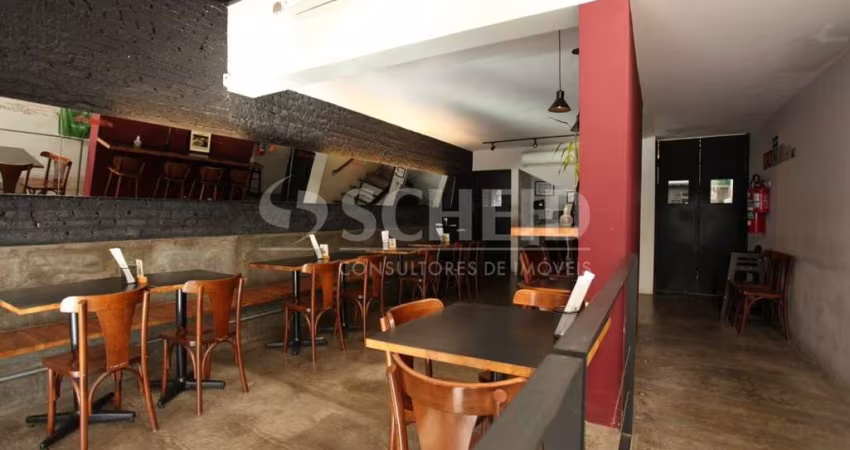 Sobrado comercial com Restaurante  funcionando na Chácara Santo Antônio.