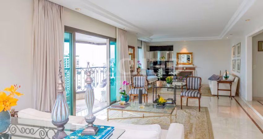 Apartamento a venda de 285,00m² útil, com 4 quartos, no Campo Belo