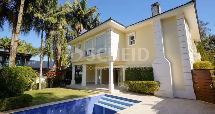 Casa em condomínio com 4 suítes e piscina no alto da boa vista