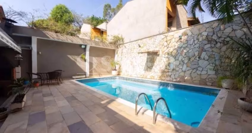 Casa Magnífica com Muita Luz Natural e Áreas de Lazer Espetaculares!