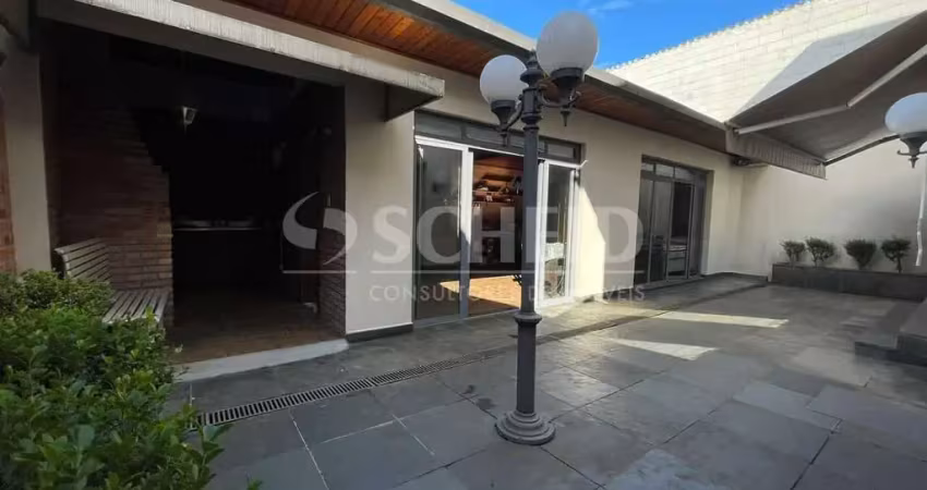 Alto da boa vista. casa com 3 quartos, 3 vagas e quintal