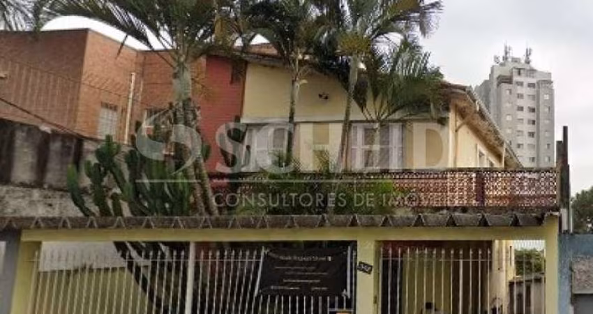 Casa tipo para venda com 6 quartos, 210m²