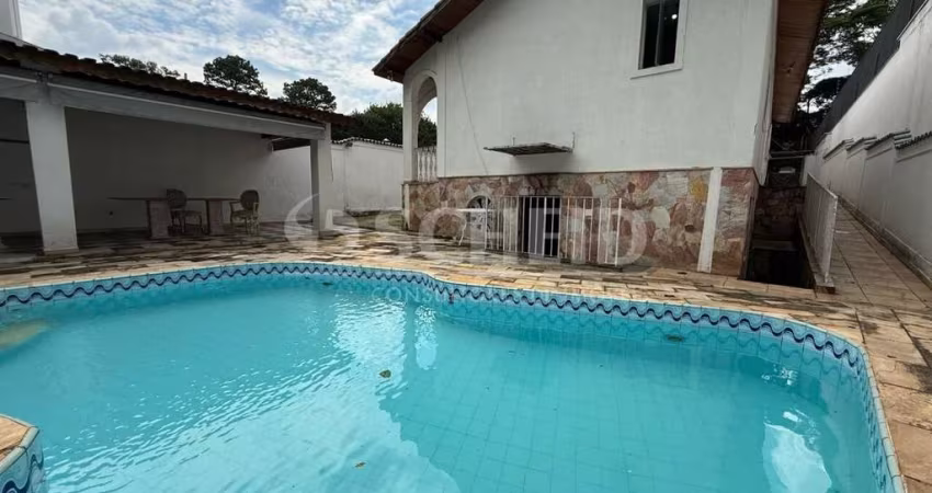 CASA TÉRREA NO JARDIM MARAJORA -  3 DORMS - 3 SUÍTES - 6 VAGAS - PISCINA