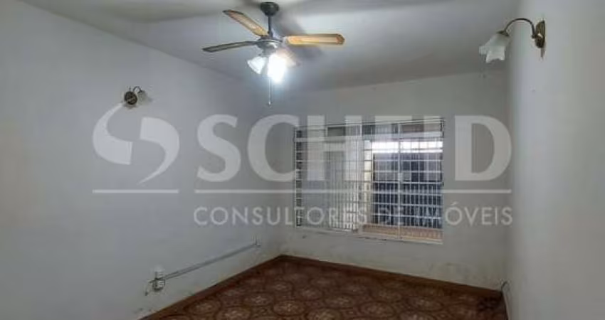 Casa a venda de 135,00m² útil, com 3 quartos, na Vila Santa Catarina.