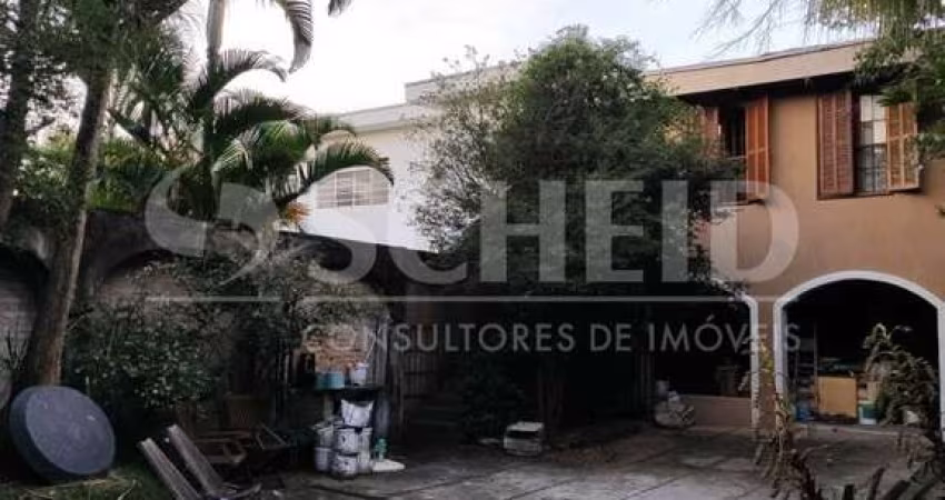 Casa Ampla para Locação Comercial - 4 Dormitórios - 2 Suítes - 5 Banheiros - 3 Salas