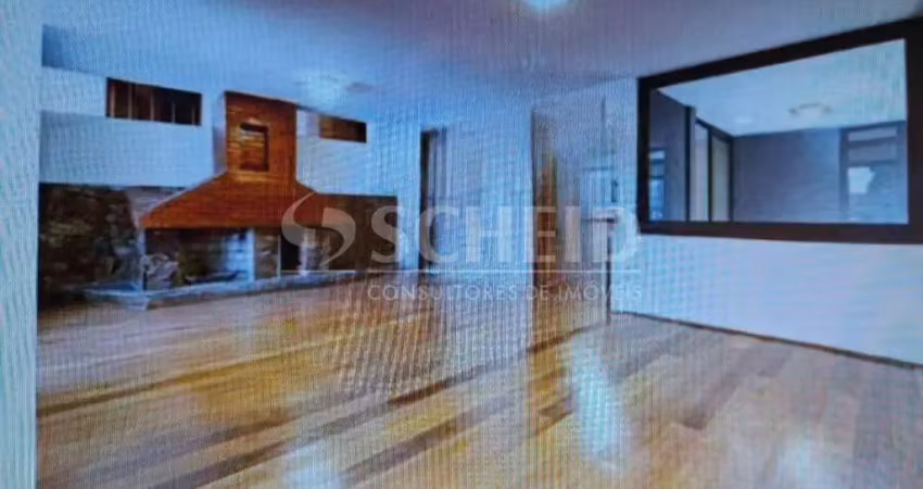 Sobrado à Venda no Morumbi 600m², 3 quartos, 3 Suítes, 6 Vagas , Piscina, Quintal, churrasqueira.