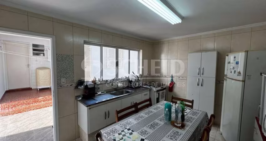 Sobrado à venda com 140m², 3 quartos e 2 vagas