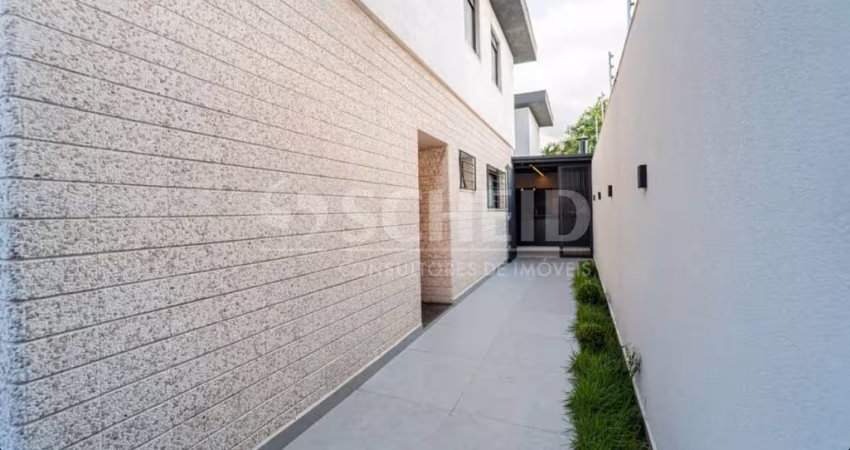 Sobrado a venda Moema totalmente reformado- 198m2 - 4 dormitorios- 2 suites-4 vagas-Av. Irai-