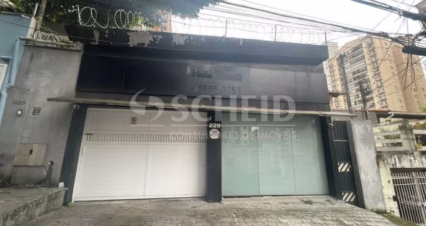 Casa para locação de 293,00m² útil, com 5 quartos na Vila Mascote!