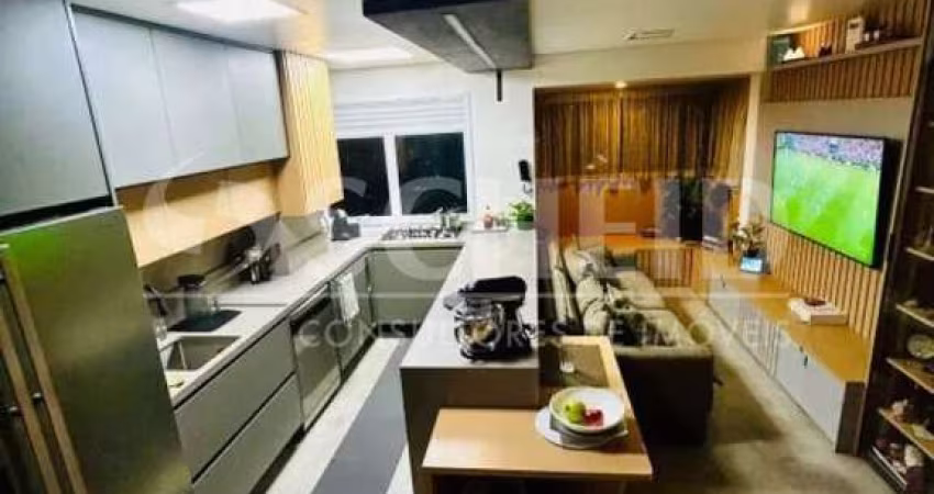 Cobertura duplex de 117m², mobiliada, com 2 dormitórios (1 suíte), 1 sala reversivel prox a escolas