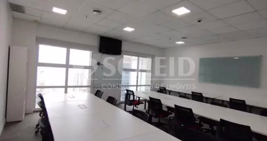 Conjunto comercial para locação de 135,00m² útil, na vila cordeiro.