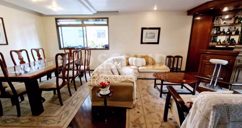 Apartamento á Venda no Campo Belo com 203m², 4 quartos sendo 2 suítes, 3 vagas.