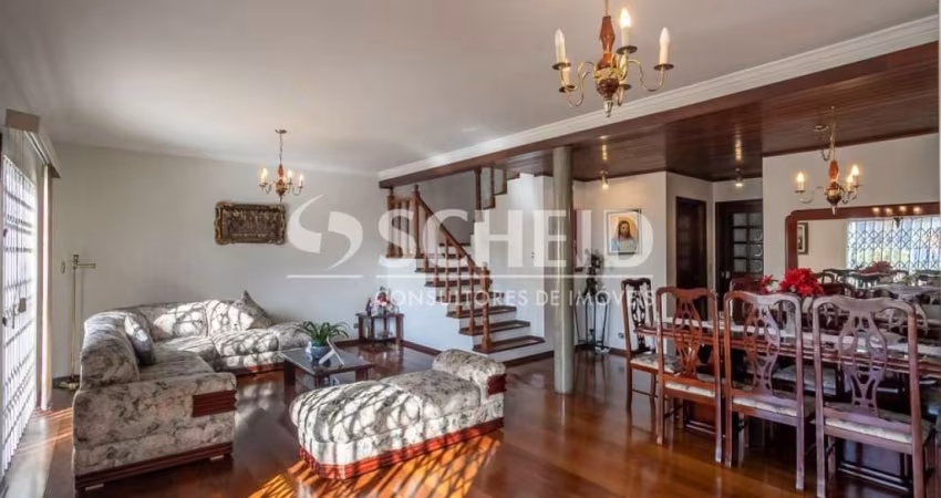 Casa à venda com 04 dormitórios e 04 vagas na Vila Marari