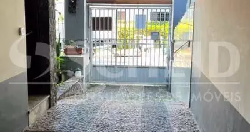 Casa com 2 quartos para alugar na Rua Padre Leonardo, --, Campo Belo, São Paulo