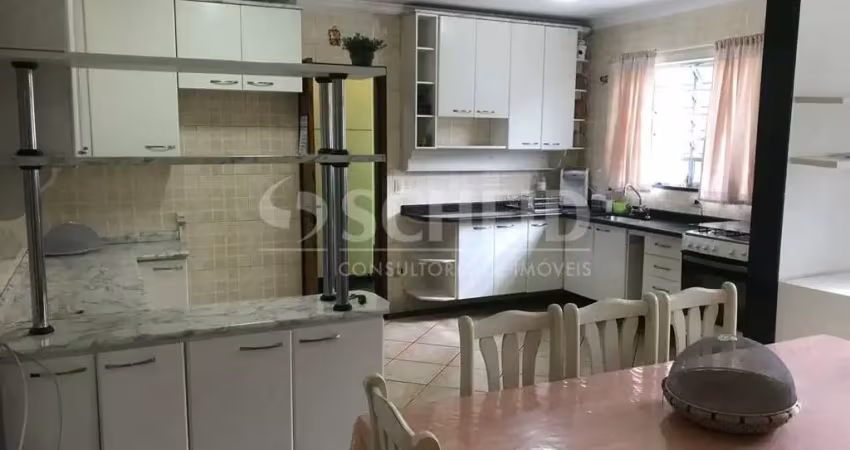 Vendo sobrado 116 m² no bairro de campo! 3 quartos, 1 suite , 3 vagas de garagem