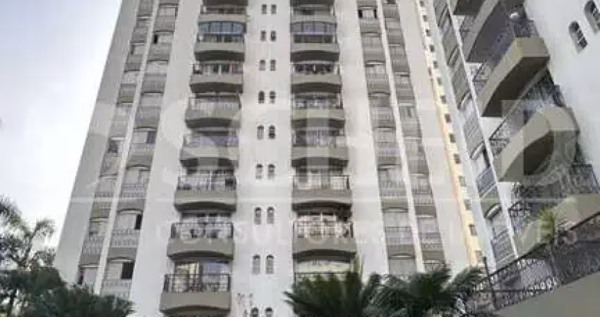 Cobertura à venda com 4 dormitórios, sendo 1 suíte e 2 vagas, no Campo Belo.