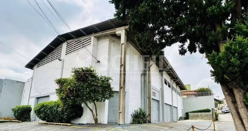Barracão / Galpão / Depósito com 5 salas para alugar na Rua Juan Gonzales Vila, --, Interlagos, São Paulo
