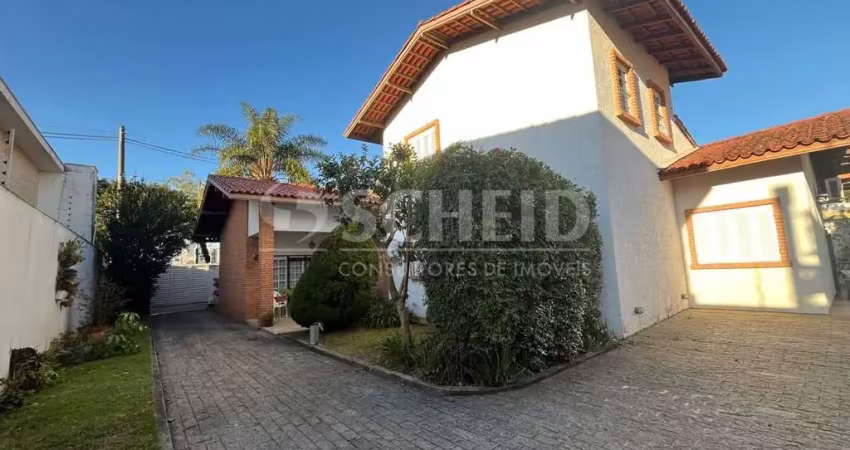 Casa  no brooklin com 4 quartos 2 suítes e 7 vagas de garagem!!