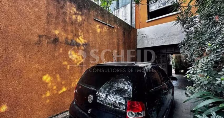 Casa a venda com 3 quartos, 3 banheiros, sala ampla e 2 vagas, no brooklin