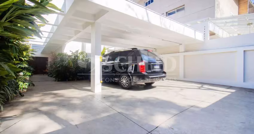Casa com 3 quartos à venda na Rua Caraúbas, --, Alto da Boa Vista, São Paulo