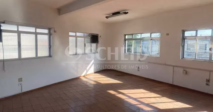Ótima oportunidade de locação na região do socorro! salão superior com espaço amplo.