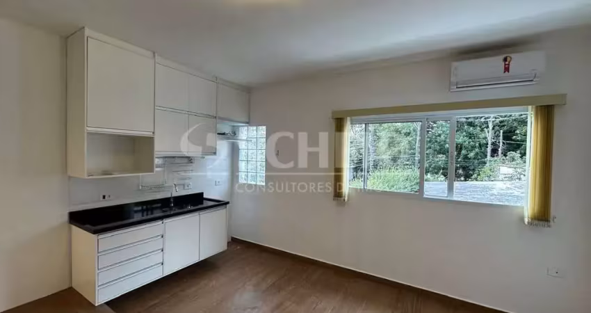 Studio 38m2, locação, banheiro, armários de cozinha, ar condicionado, jardim dos estados