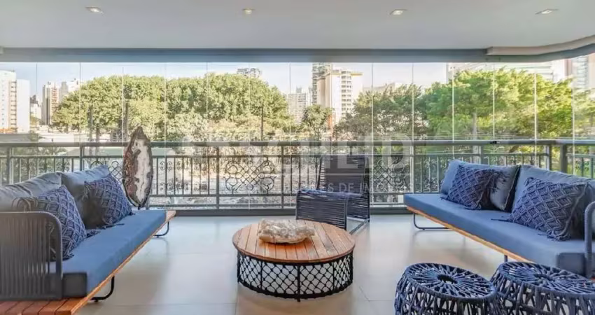 Apartamento com 4 quartos para alugar na Rua das Fiandeiras, --, Vila Olímpia, São Paulo