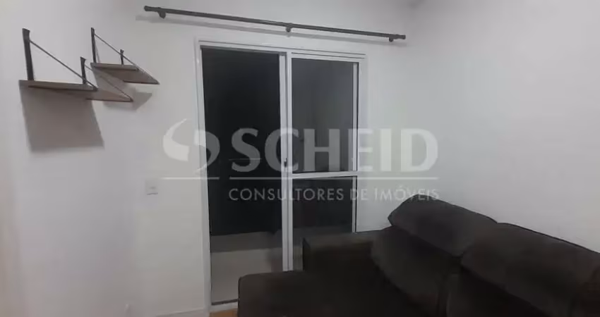 Apartamento semi mobiliado para alugar com 37m², 2 quartos, varanda e vaga.