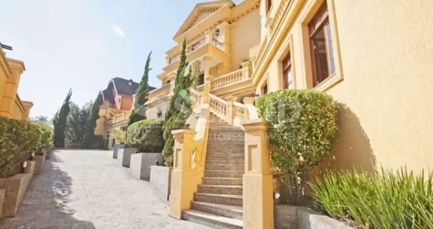 Casa de vila exclusiva no morumbi com 870m² de sofisticação e segurança total