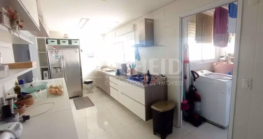Apartamento com 3 quartos para alugar na Avenida Interlagos, --, Jardim Marajoara, São Paulo