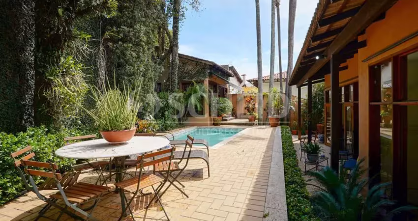 Casa a venda no jardim guedala com 3 quartos suites e 4 vagas de garagem.