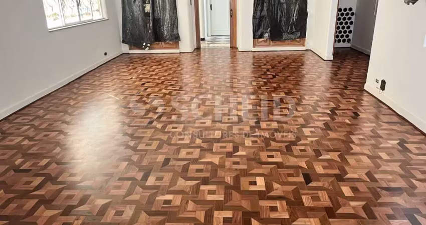 Casa reformada com 400m2 no coração do bairro dos jardins