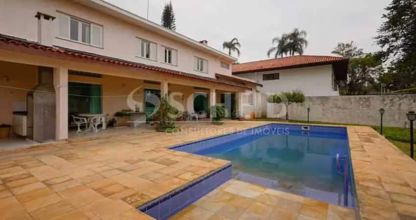 Casa à venda na chácara monte alegre. 700 m² t , 388 ac. 4 quartos ( 2 suítes), 4 vagas
