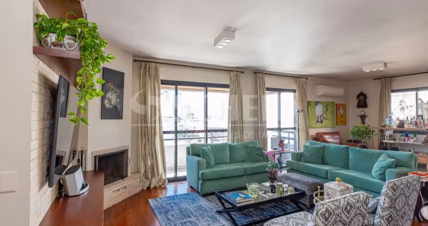 Cobertura duplex de 233m² com 4 vagas e lazer no plaza valencia