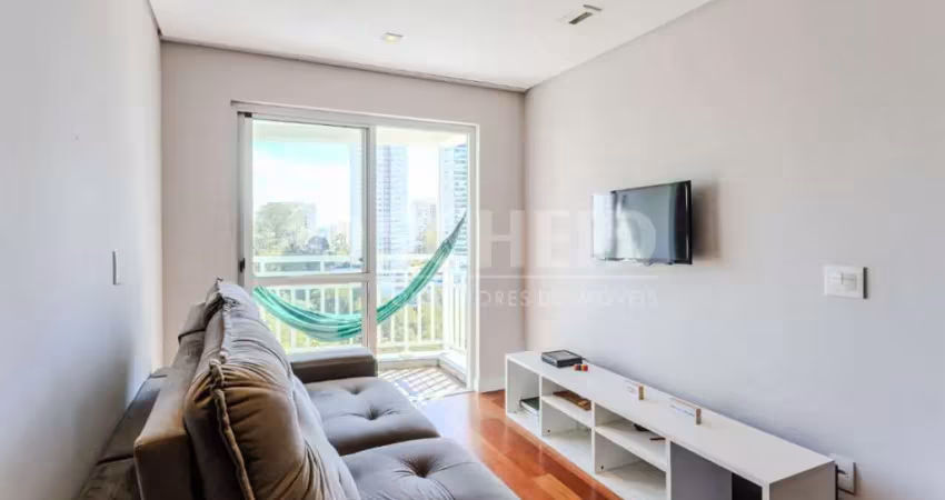Apartamento reformado de 61 m² com 2 dormitórios na vila andrade