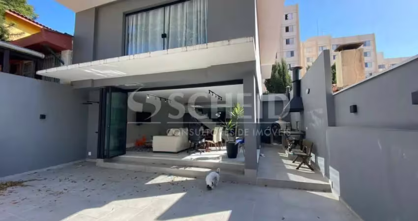 Casa com 4 quartos para alugar na Rua Teixeira de Abreu, --, Jardim Marajoara, São Paulo