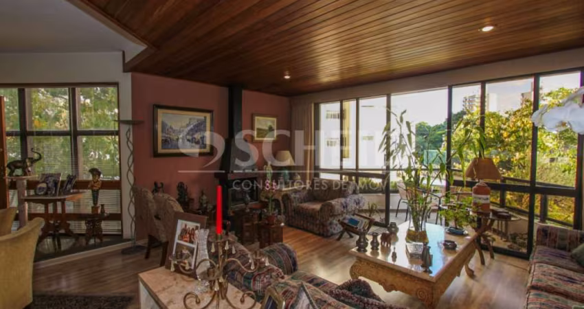 Excelente apartamento duplex na melhor localização de Campo Belo.