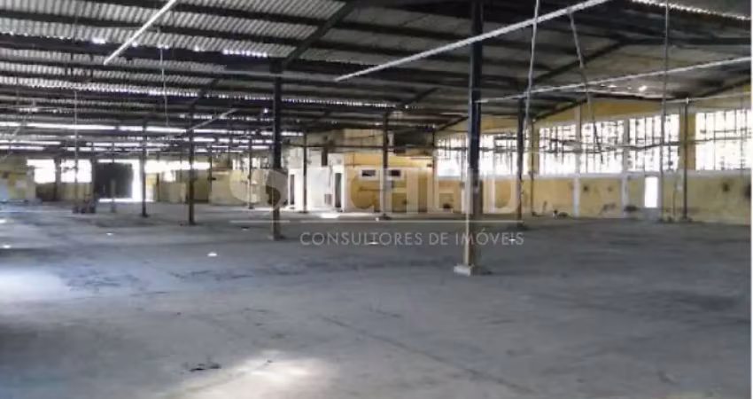 Prédio de esquina. rua asfaltada com duas entradas, acesso fácil ao rodoanel. próximo ao centro.