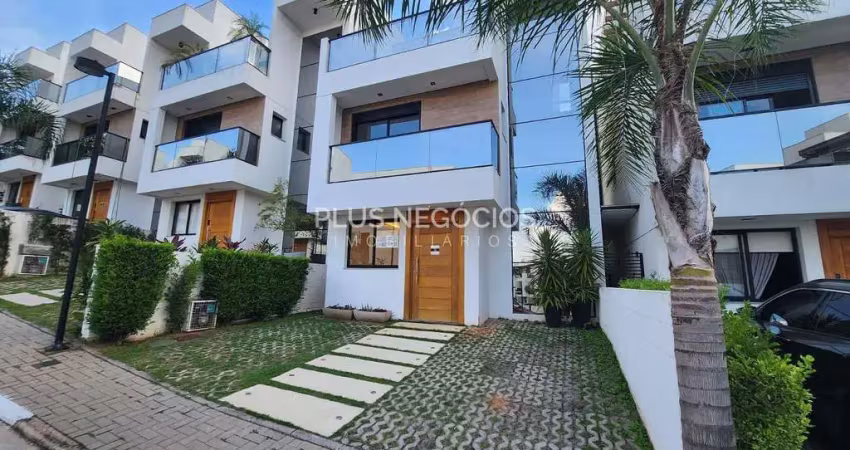 Casa à venda no parque rincão, cotia - 3 suíte, amplo quintal e 2 vagas de garagem em localização t