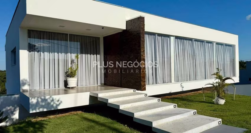 Alto Padrão Casa em Condomínio Village Aracoiaba   Área do terreno 818,87 m2 Área de construção 367