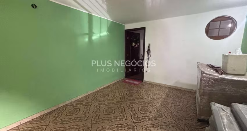 Oportunidade Única: Casa Espaçosa em Localização Estratégica no Jardim Emília!