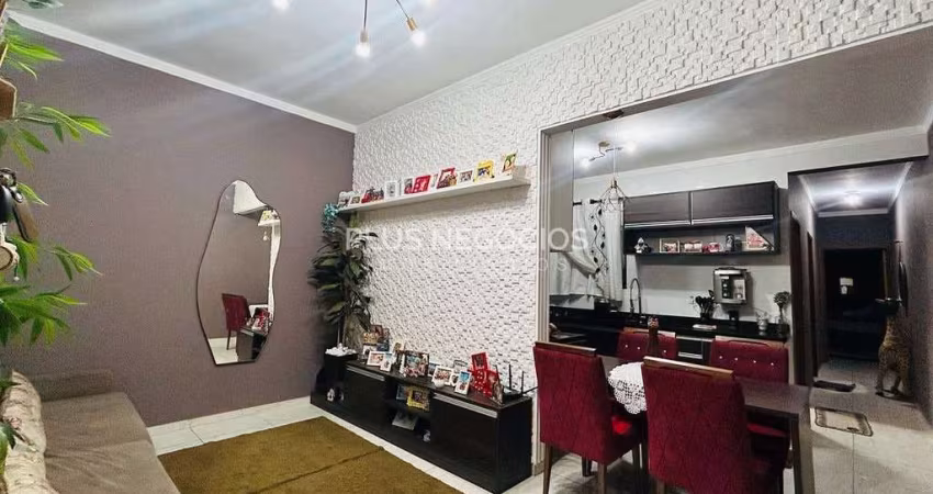 Casa à venda no Parque São Bento em Sorocaba com 2 dormitórios, suíte, planejados, área gourmet e p