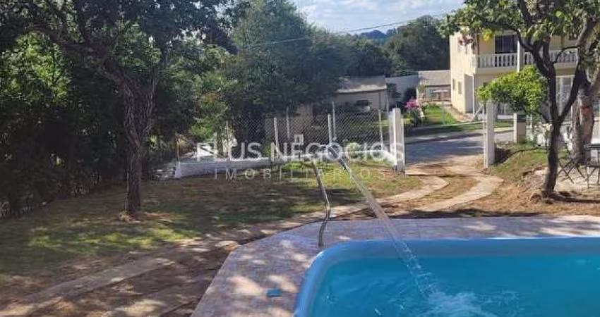 Chácara à Venda em Sorocaba SP, Zona Leste – 600m², Piscina, Varanda, Próxima à Raposo Tavares