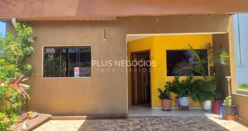 Casa à Venda no Horto Florestal II em Sorocaba – 3 Dormitórios, 1 Suíte, Cozinha Planejada, Quintal