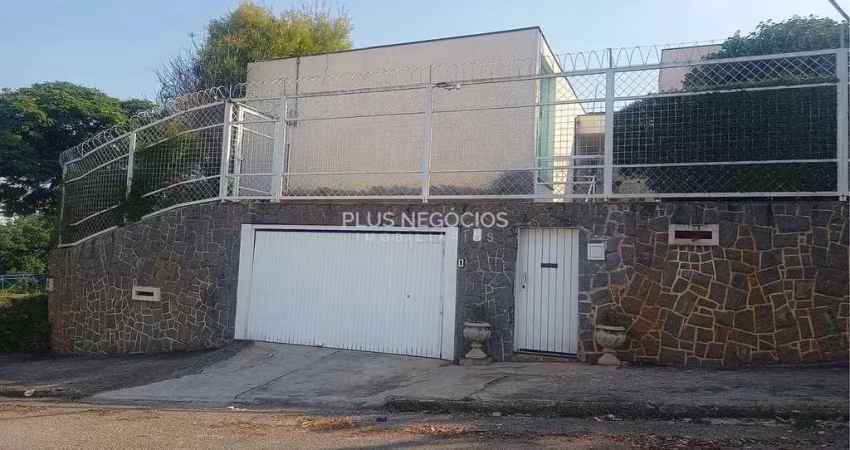Casa Térrea na Vila Trujillo – 559m² Construídos, 4 Dorms, 4 Vagas, Salão de Festas – Ideal para Cl