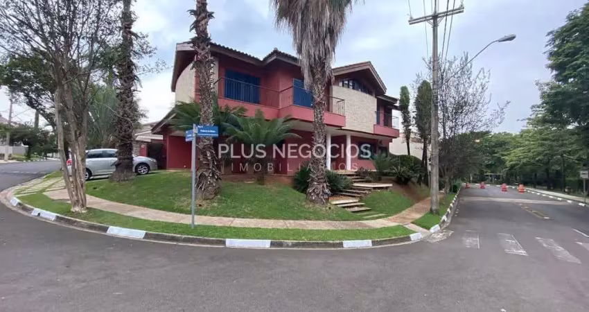 Casa alto padrão com vista para o lago – 4 suítes | 400m² construídos