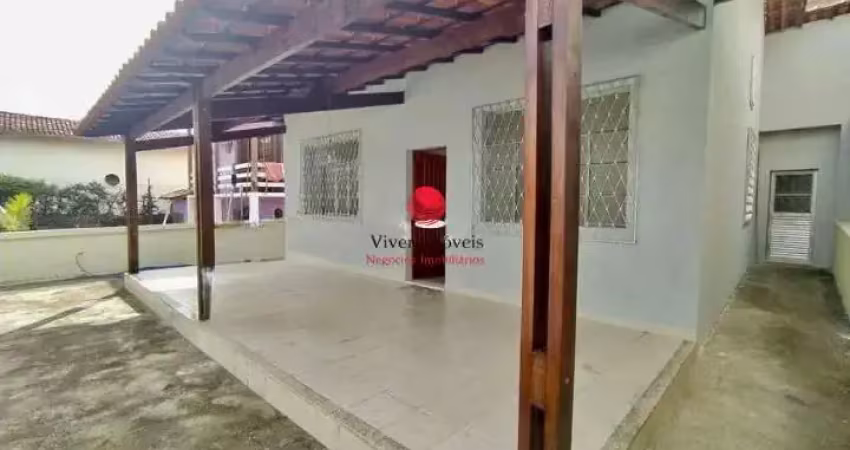Casa com 3 quartos para alugar na Laura Ignácio Pontes, 89, Minas Caixa, Belo Horizonte