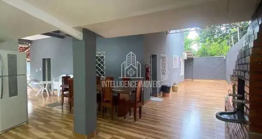 Sobrado à venda para fins comerciais em 1080m² de área total com 4 suítes e hidromassagem, jardim d
