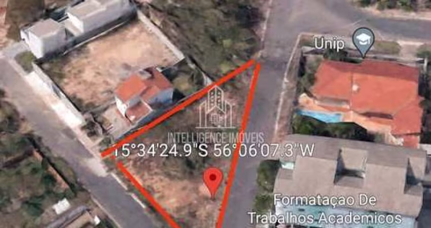 Terreno à venda com 505 m² no bairro Jardim Santa Marta em Cuiabá/MT.
